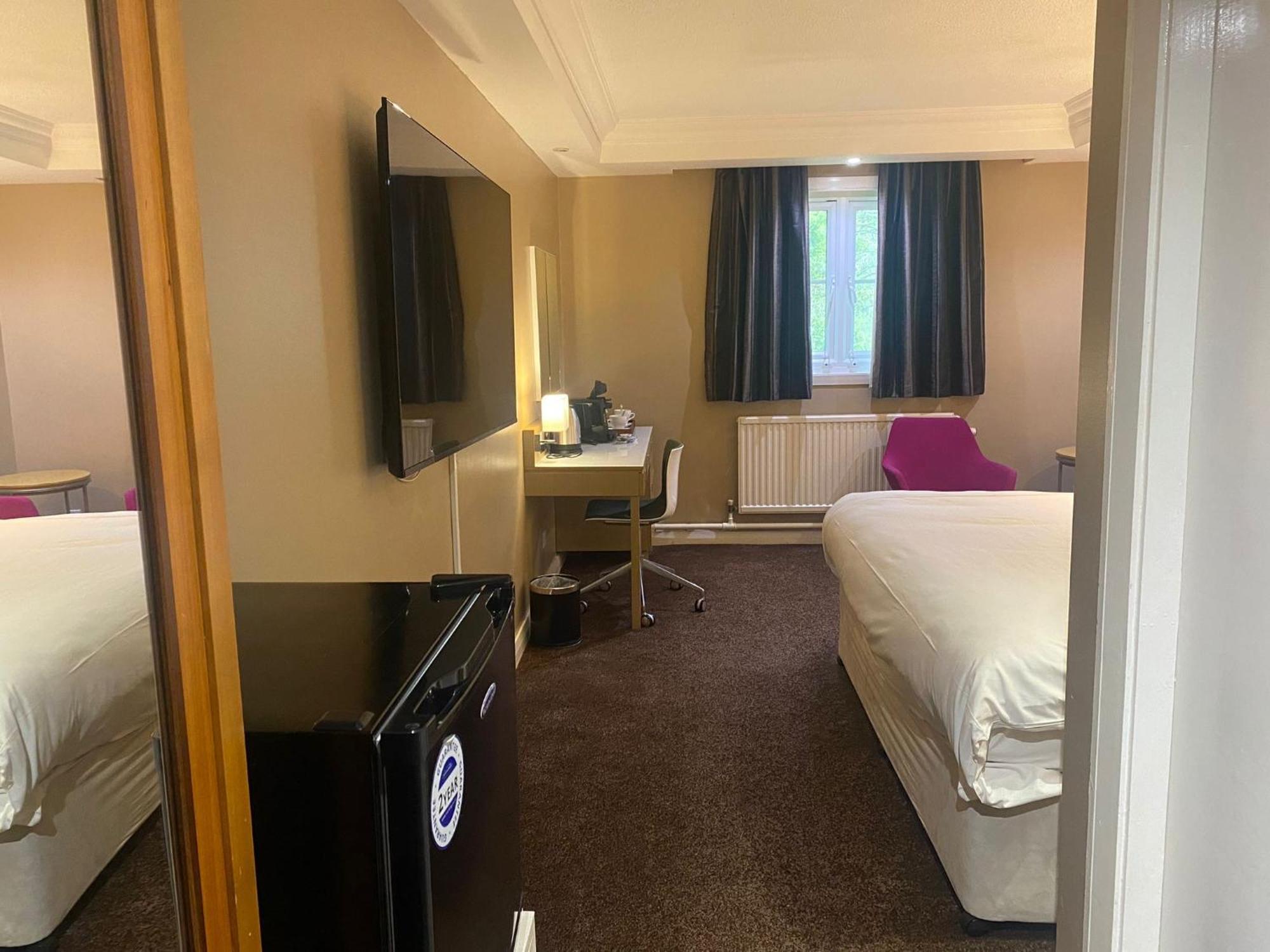 Airport Inn & Spa Manchester Wilmslow Eksteriør bilde